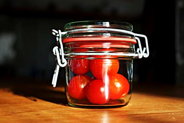 Tomaten im Glas